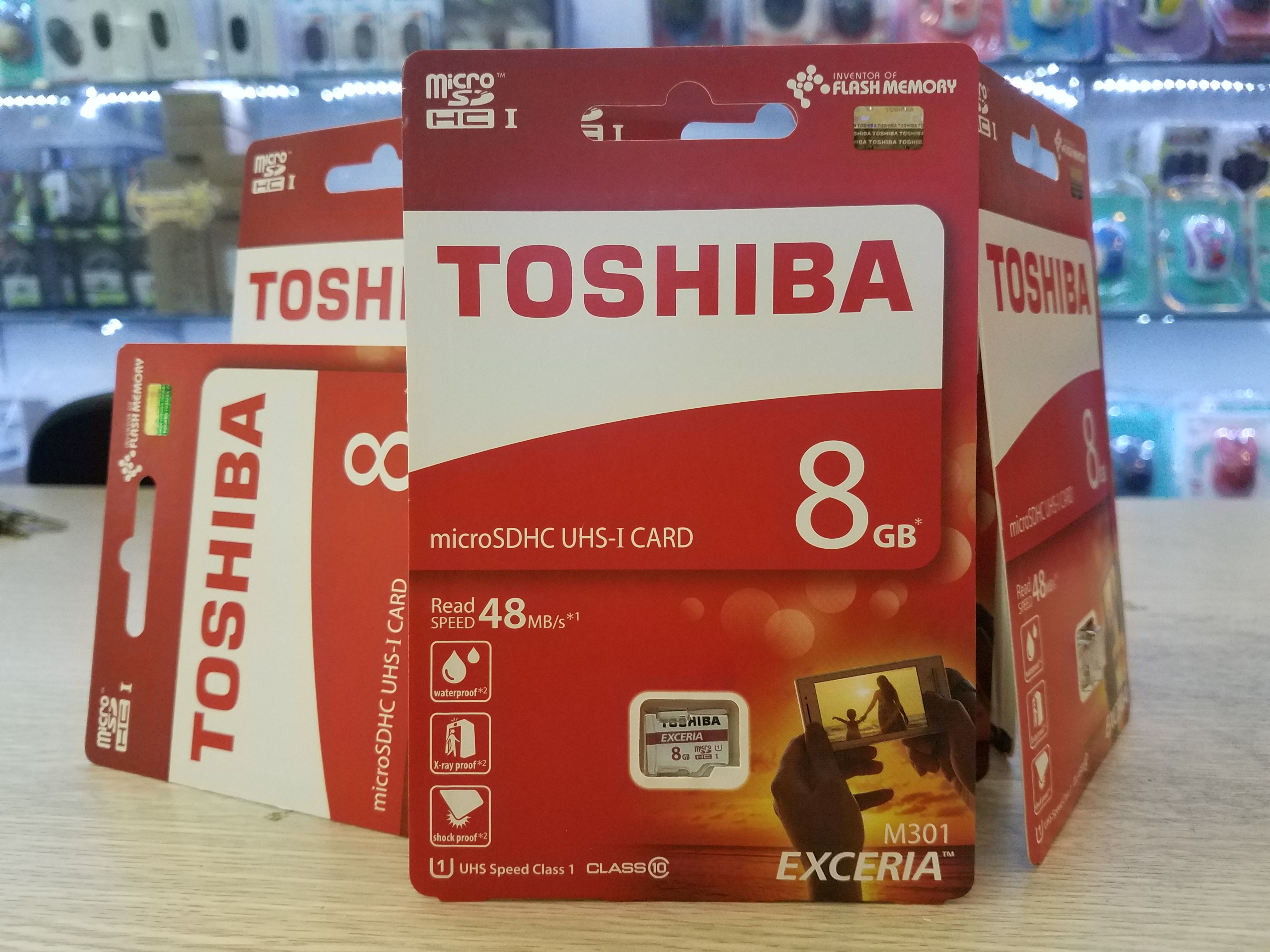 Thẻ Nhớ Toshiba  8GB Micro SDHC M301